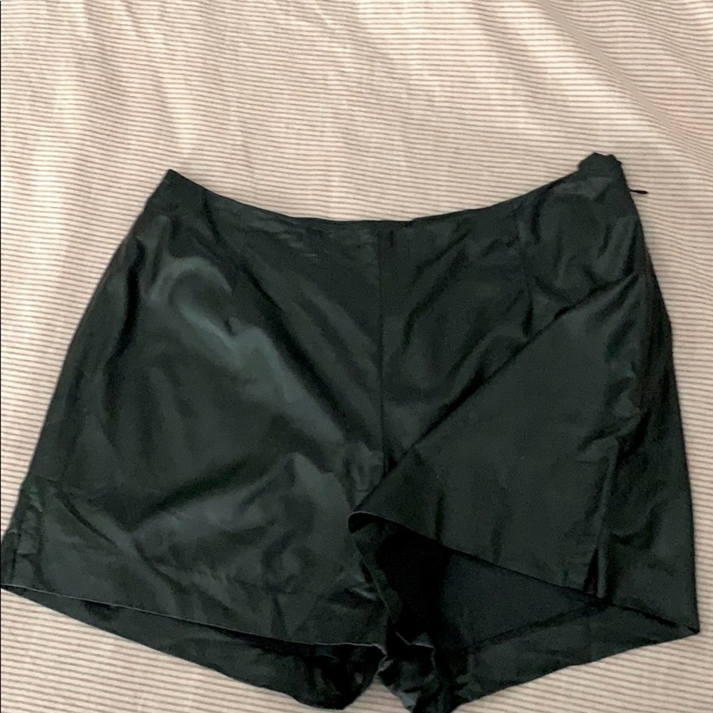 Jennifer Lopez Rayon Black fitted Shorts
